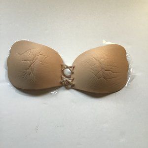 Adhesive strapless, backless bra, nude color